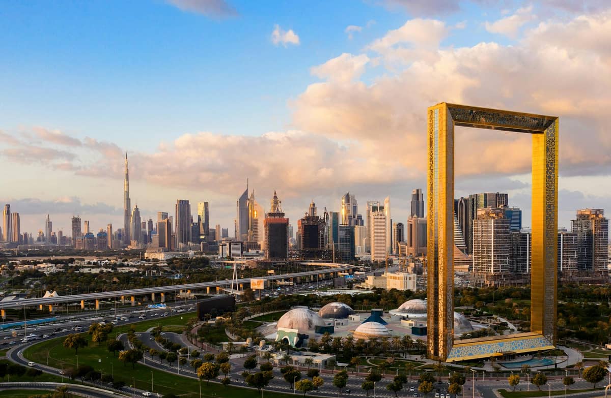 Dubai Frame or Sky Views Observatory
